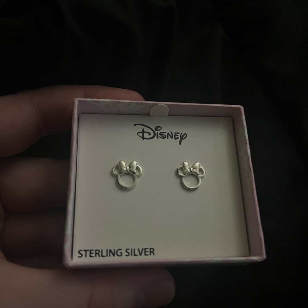Disney Minnie earrings